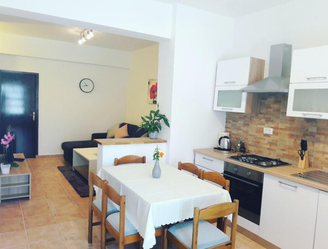 PUY Apartment Nena Near The City Center With Free Parking מראה חיצוני תמונה